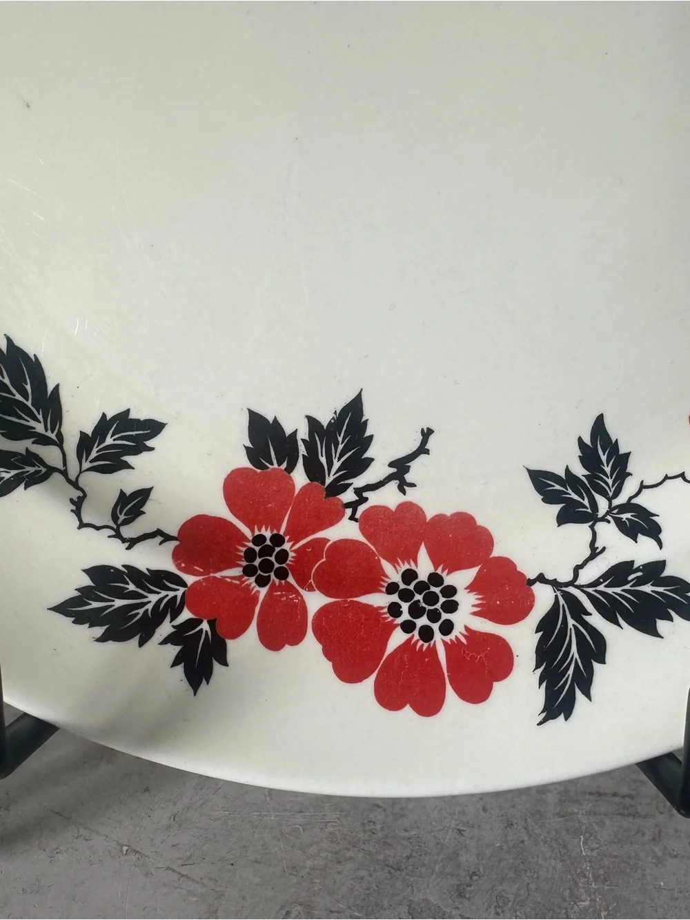 Hall China Red Poppy Dinner Plate 9.25” EUC Platinum Ring w Uranium Glaze